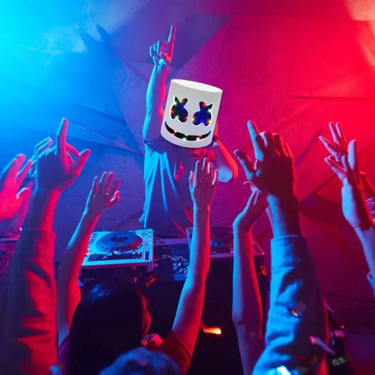 Halloween Light-Up LED Mask – Glow in the Dark with Neon Vibes!"
Light up your Halloween night with the Halloween LED Neon Marshmallow Mask – the perfect fusion of creepy and cool! Featuring a full-face design with vibran