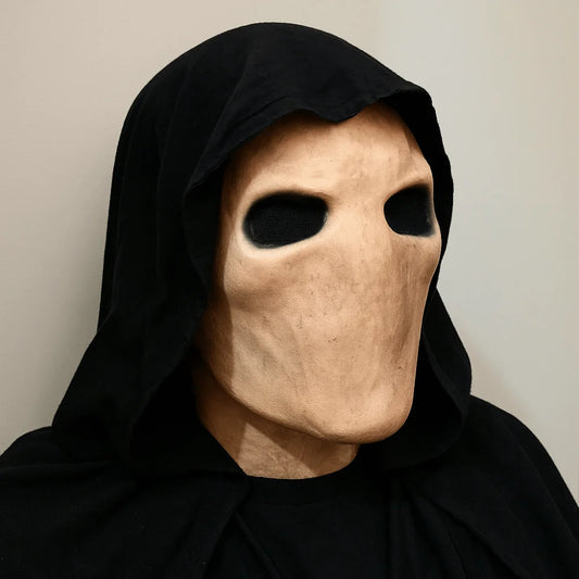 "Faceless Man Slenderman Mask – Unmask Your Worst Nightmares
Step into pure horror with this terrifying Faceless Man mask – a nightmarish blend of Slenderman and sinister alien skull. Made from non-toxic, high-quality lat
