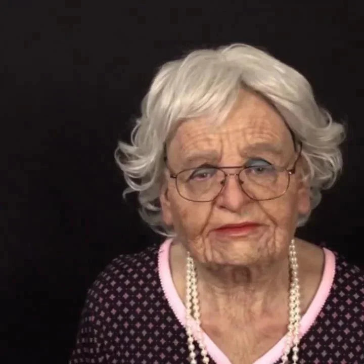 2024 Full Head Man Mask – The Ultimate Halloween Thriller!"
Get ready to scare and stun with the 2024 Full Head Man Mask – a disturbingly realistic mask that will be the center of attention at any Halloween party. Featuri